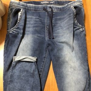 Signature Levi joggers